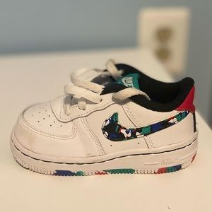 Nike Air Force 1